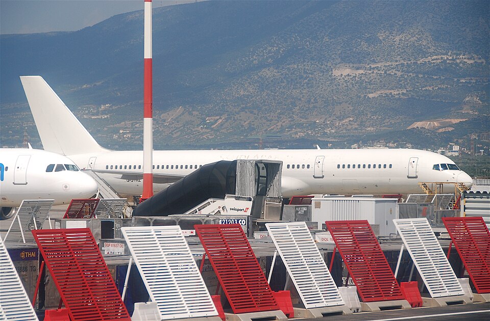 Aircraft registered G-STRZ