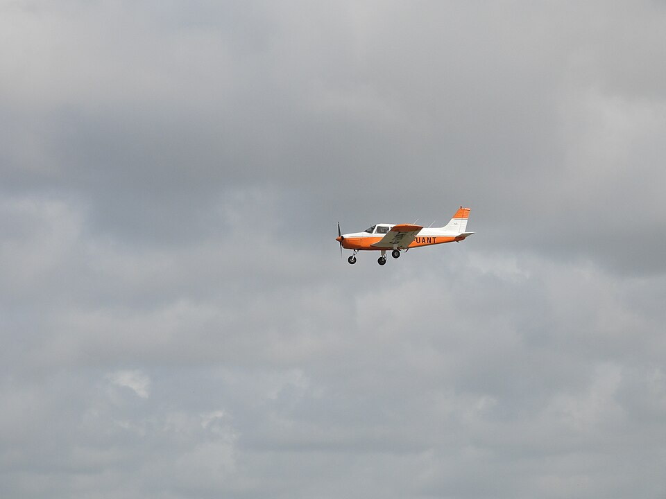 Aircraft registered G-UANT