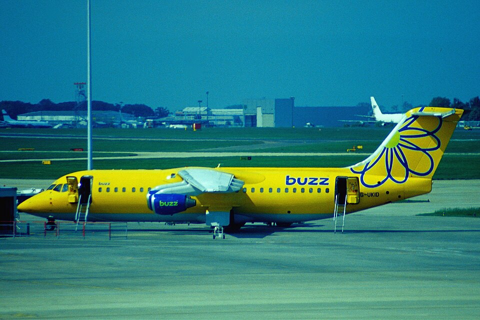 Aircraft registered G-UKID