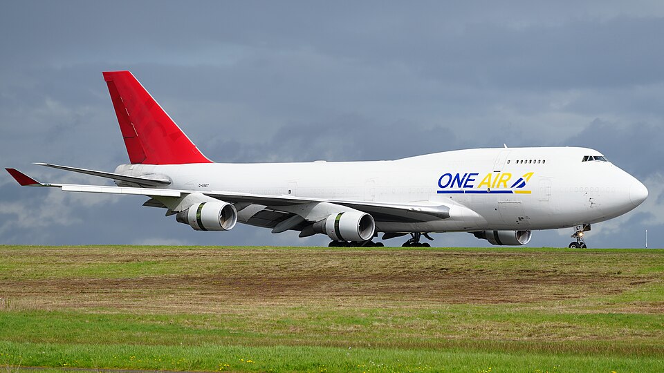 Aircraft registered G-UNET