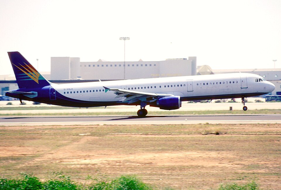 Aircraft registered G-VOLH