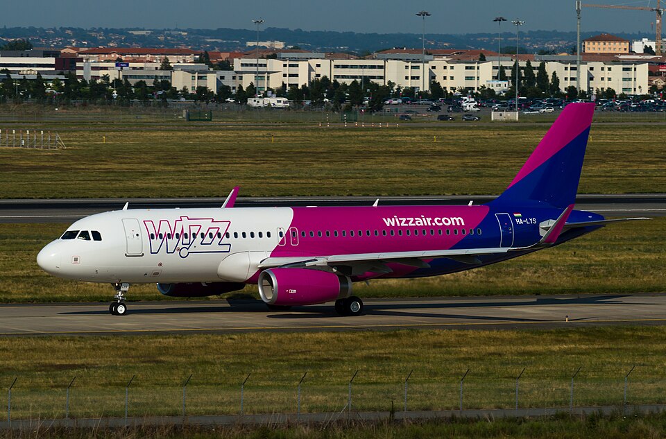 Aircraft registered HA-LYS