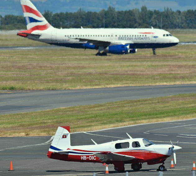 Aircraft registered HB-DIC