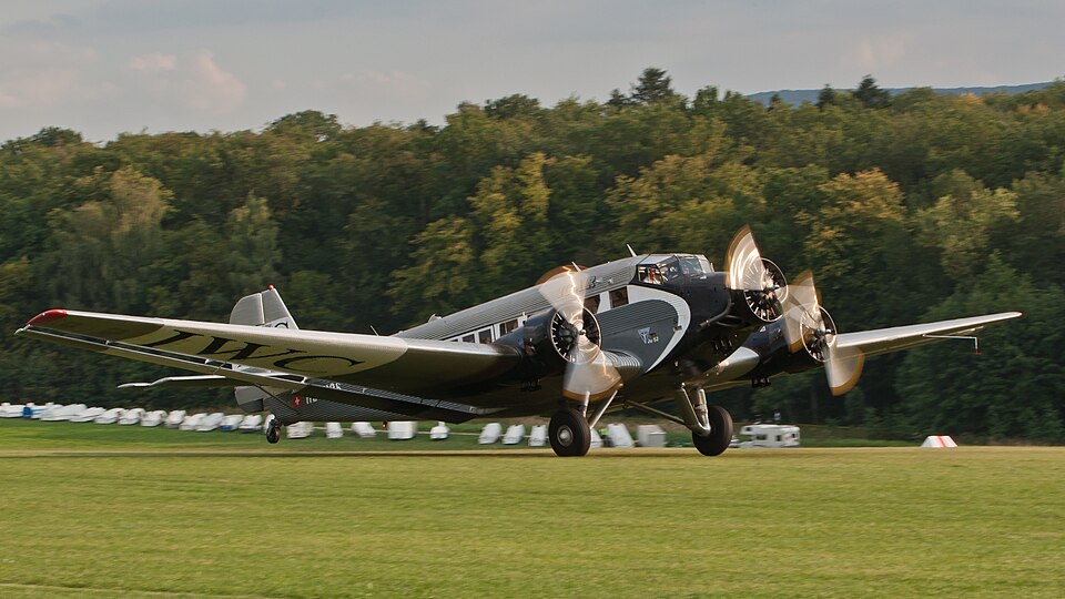 Aircraft registered HB-HOS