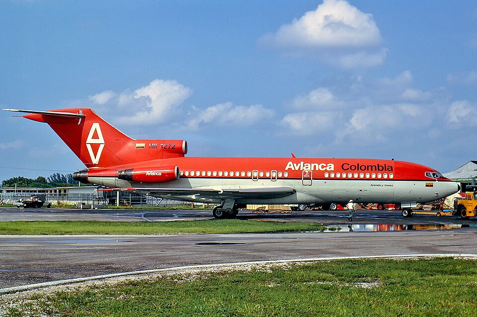 Aircraft registered HK-1272