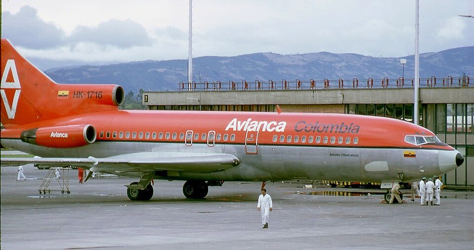 Aircraft registered HK-1716