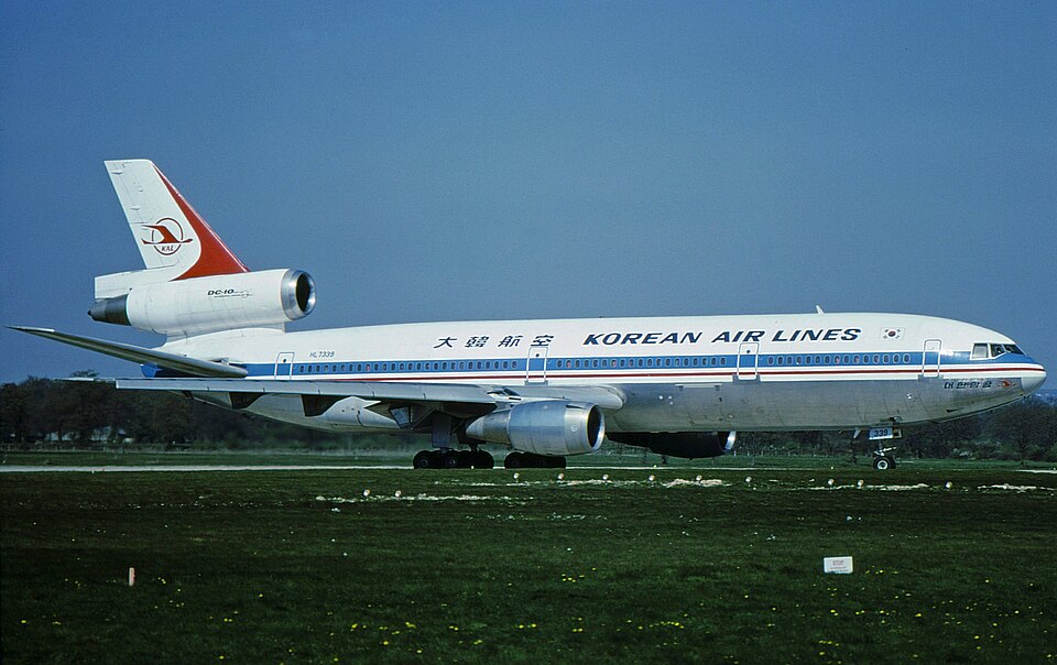 Aircraft registered HL7339