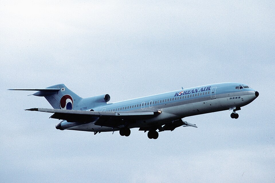 Aircraft registered HL7350