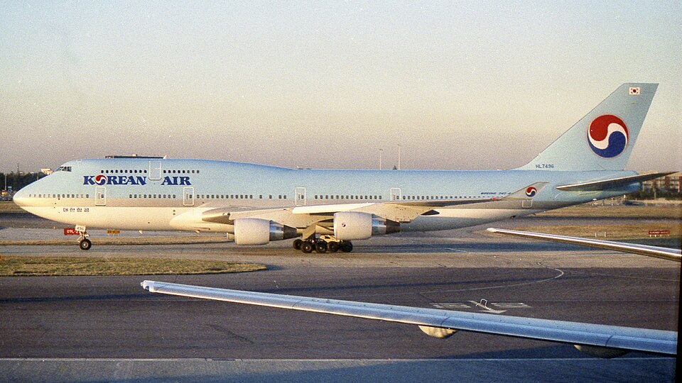 Aircraft registered HL7496