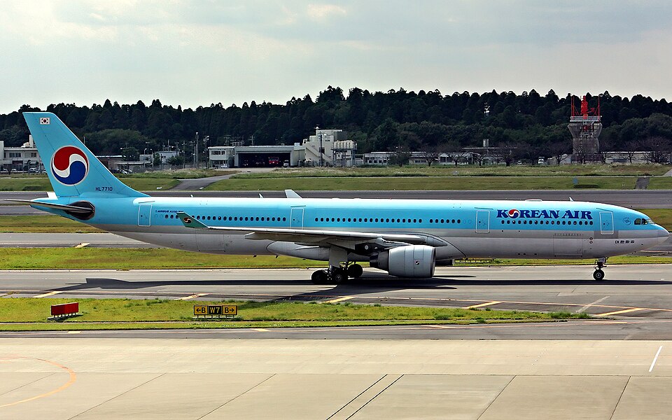 Aircraft registered HL7710