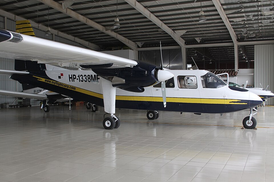Aircraft registered HP-1338MF