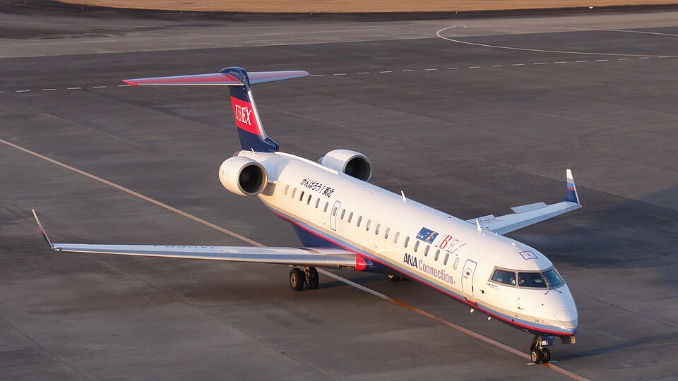 Aircraft registered JA06RJ