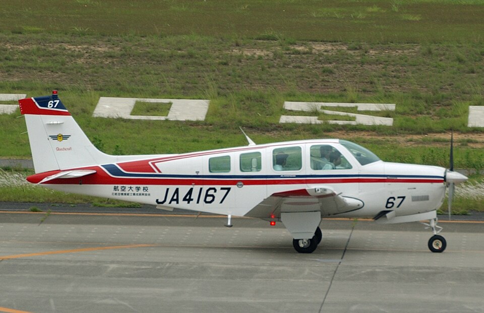 Aircraft registered JA4167
