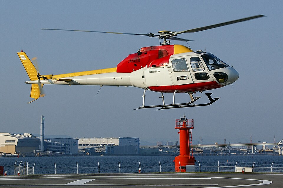 Aircraft registered JA6718