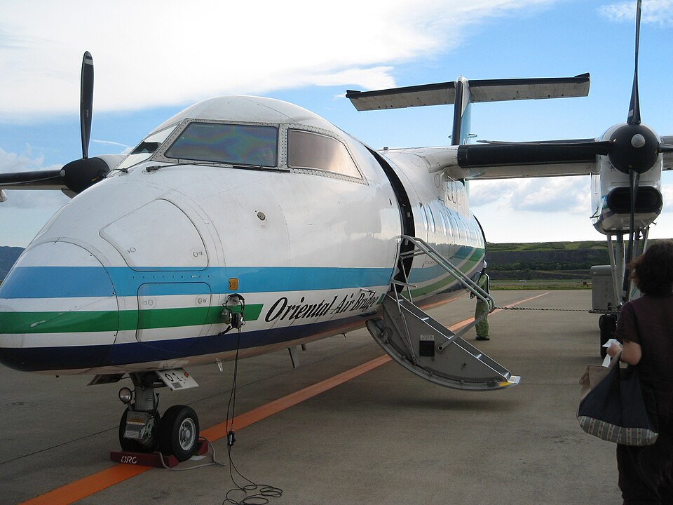 Aircraft registered JA801B