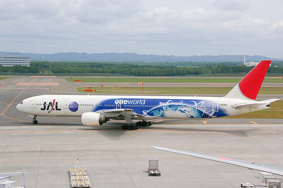 Oneworld (Japan Airlines) livery
