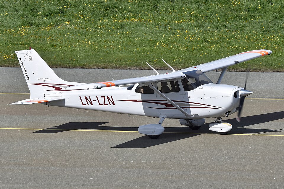 Aircraft registered LN-LZN