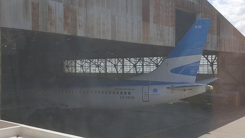 Aircraft registered LV-HKW