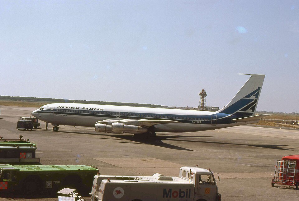 Aircraft registered LV-ISA