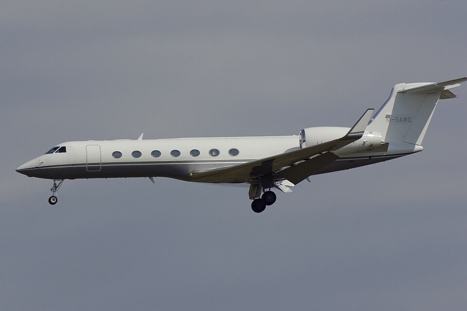 Aircraft registered M-SAWO