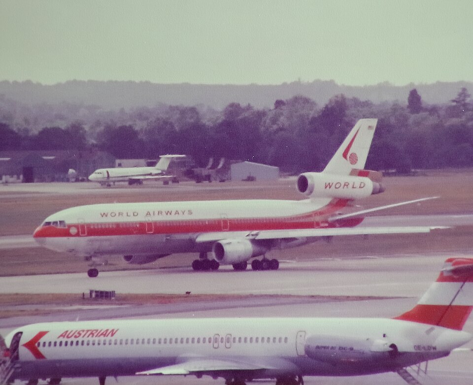 Aircraft registered N104WA