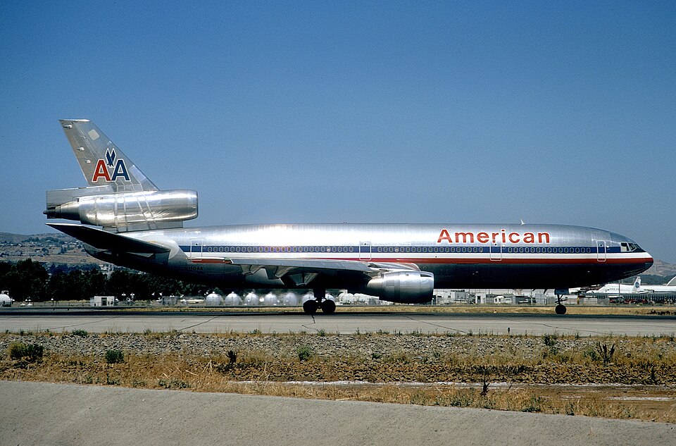 Aircraft registered N110AA