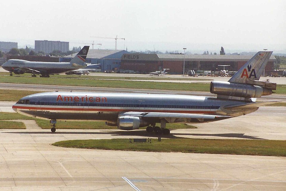 Aircraft registered N117AA