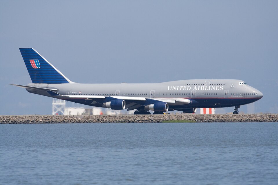 Aircraft registered N119UA