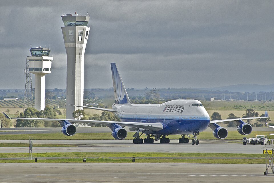 Aircraft registered N120UA