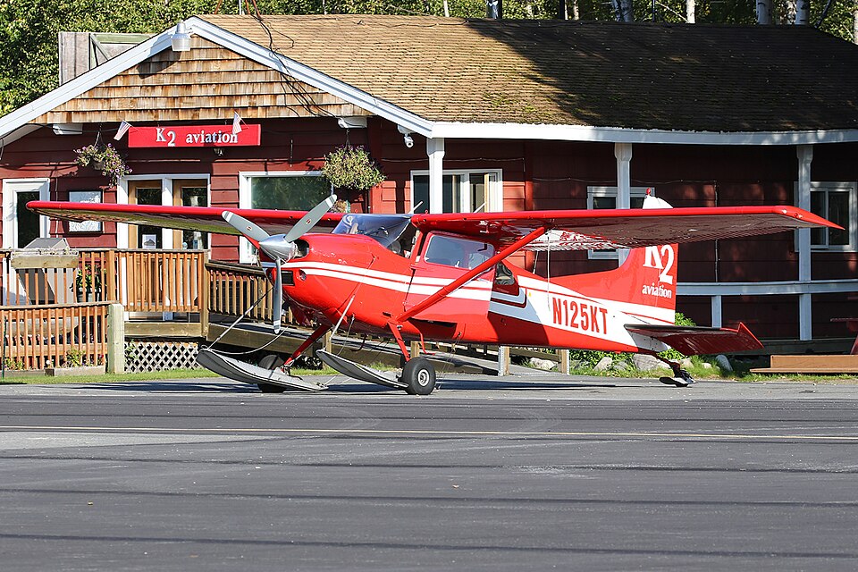Aircraft registered N125KT