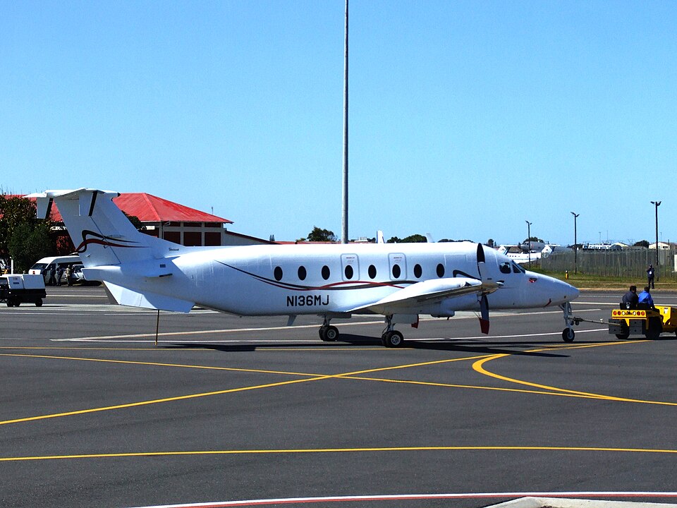 Aircraft registered N136MJ