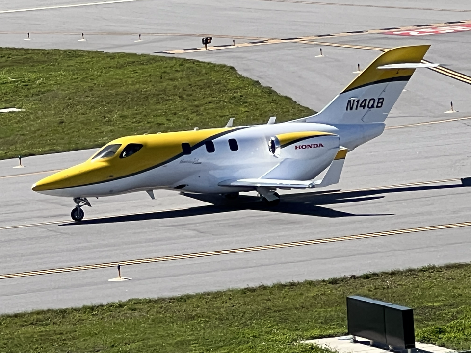 Aircraft registered N14QB