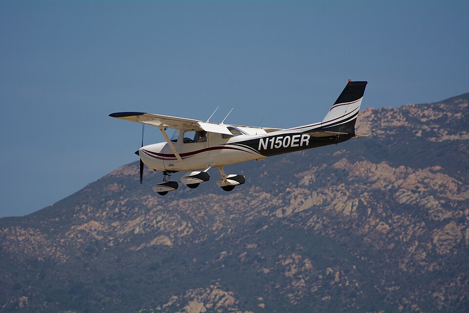 Aircraft registered N150ER
