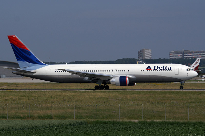 Aircraft registered N194DN