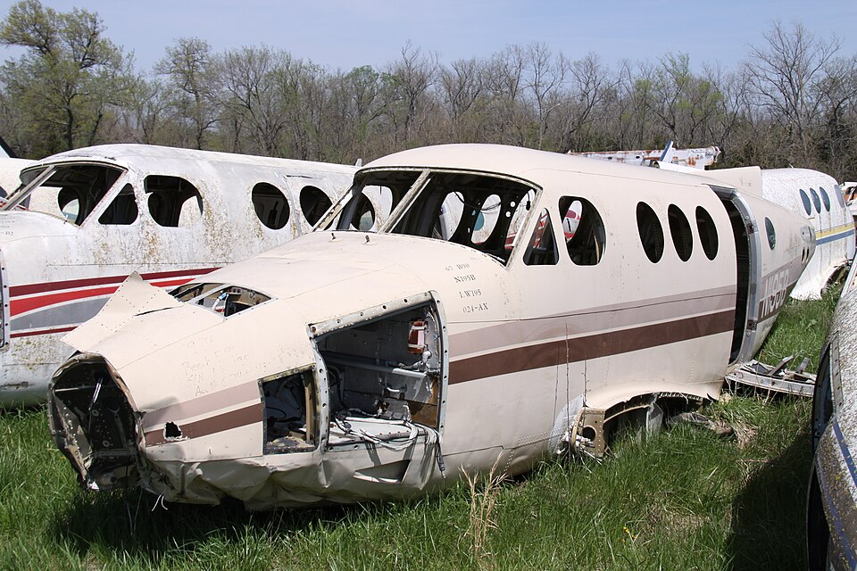 Aircraft registered N195B