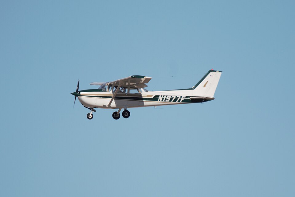 Aircraft registered N1977F