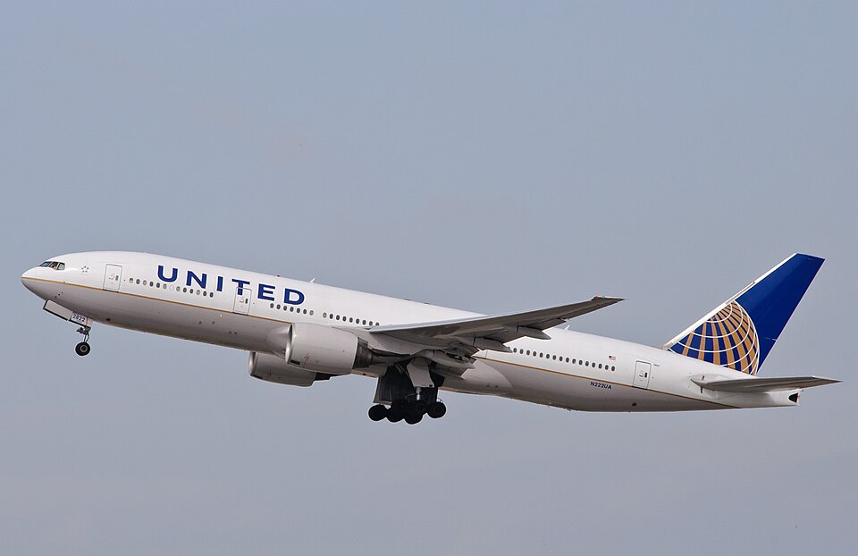 Aircraft registered N222UA
