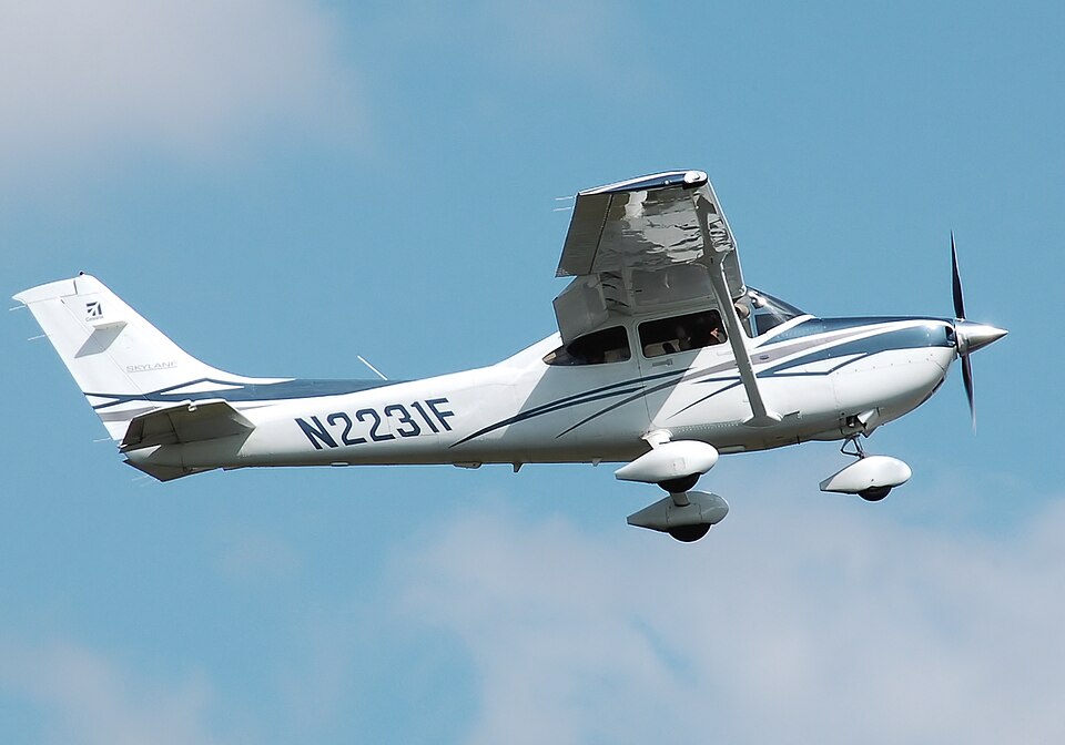 Aircraft registered N2231F