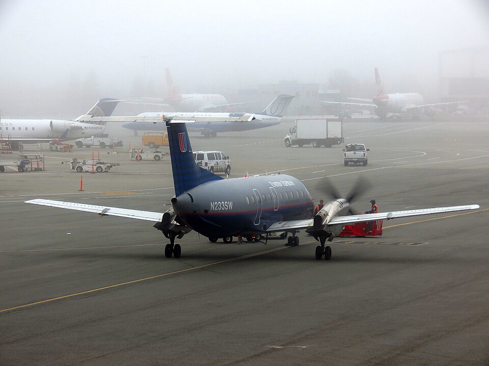 Aircraft registered N233SW