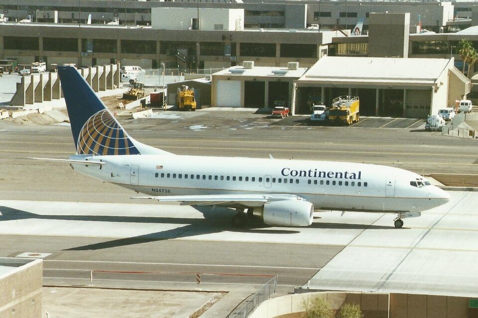 Aircraft registered N24736