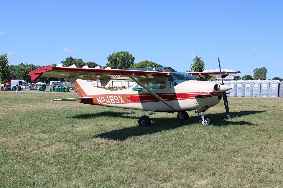 Aircraft registered N2489X