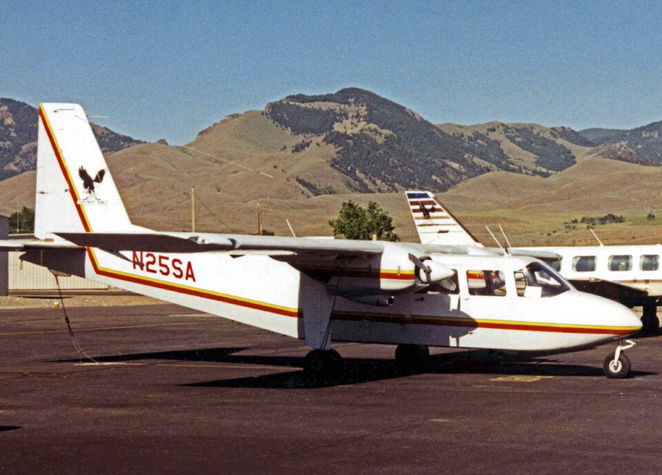Aircraft registered N25SA