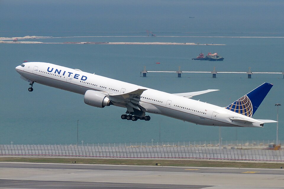 Aircraft registered N2645U