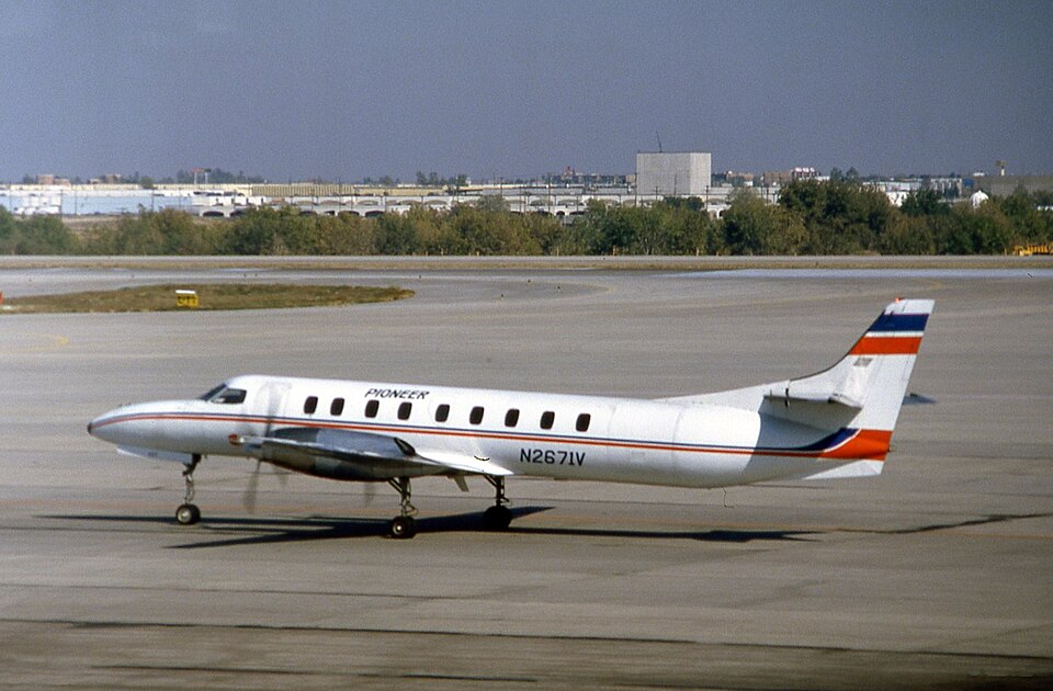Aircraft registered N2671V