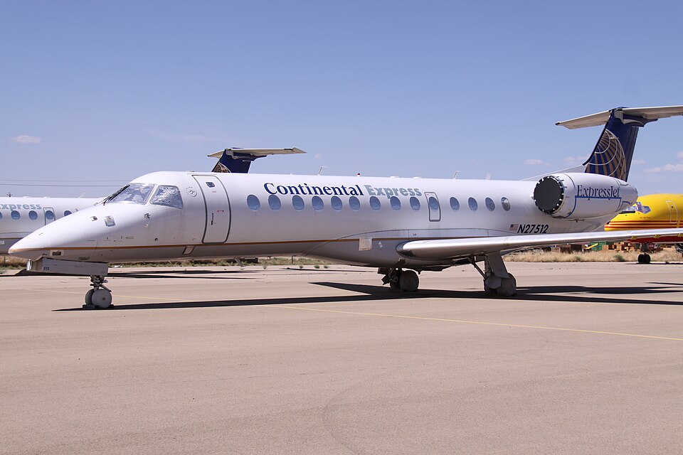 Aircraft registered N27512