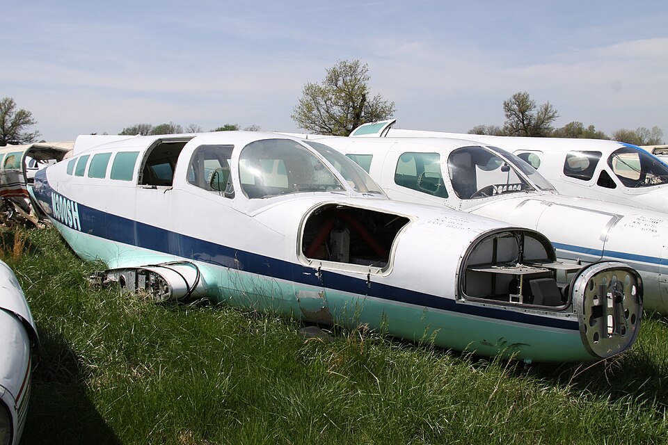 Aircraft registered N300SH