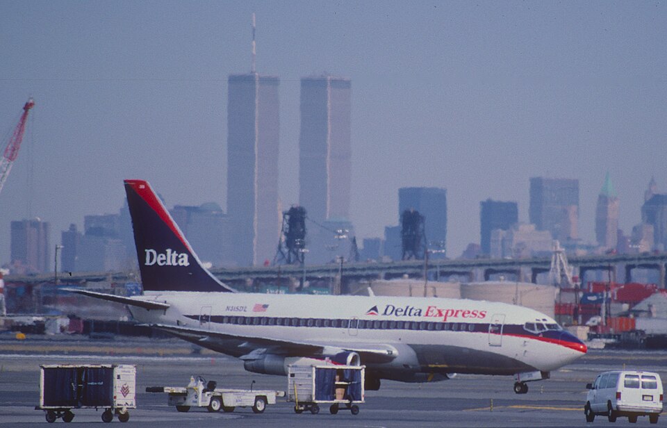 Aircraft registered N315DL