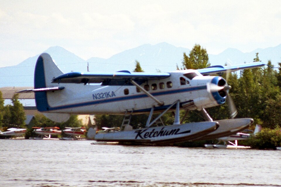 Aircraft registered N321KA