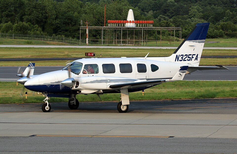 Aircraft registered N325FA