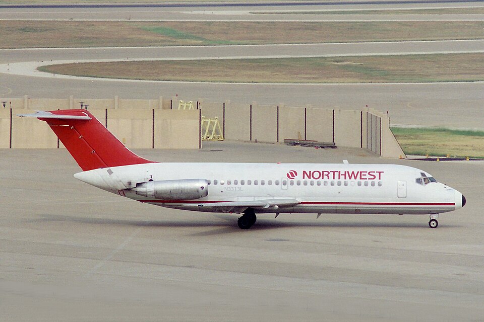 Aircraft registered N3313L